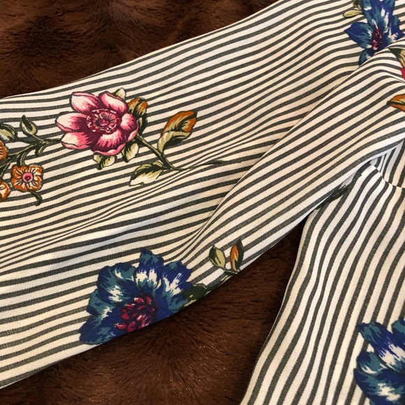 A. Byer Floral Striped Long Sleeved Blouse - Picture 5 of 6